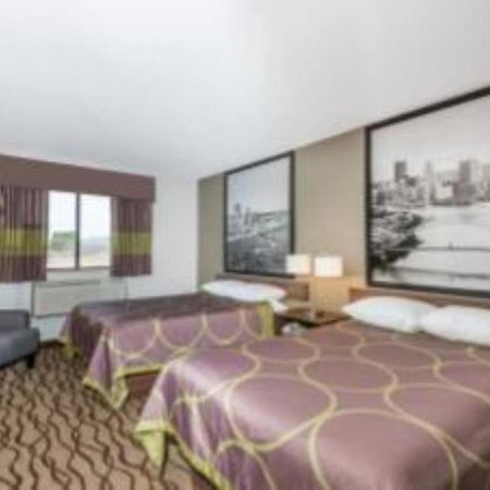 Super 8 By Wyndham Bedford Otel Dış mekan fotoğraf