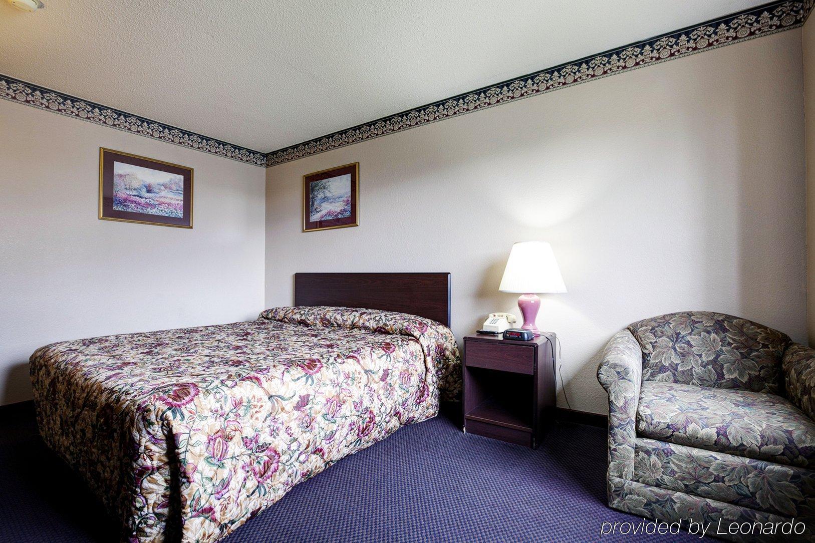 Super 8 By Wyndham Bedford Otel Oda fotoğraf